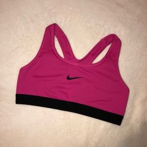 Nike pro sports bra